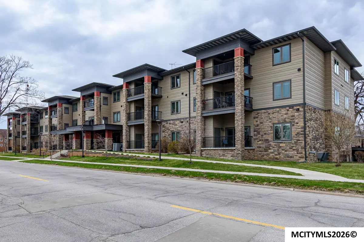 320 1st NE #308, Mason City, IA 50401 - #1