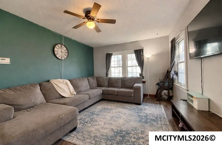 606 11TH NE, Mason City, IA 50401 - #2