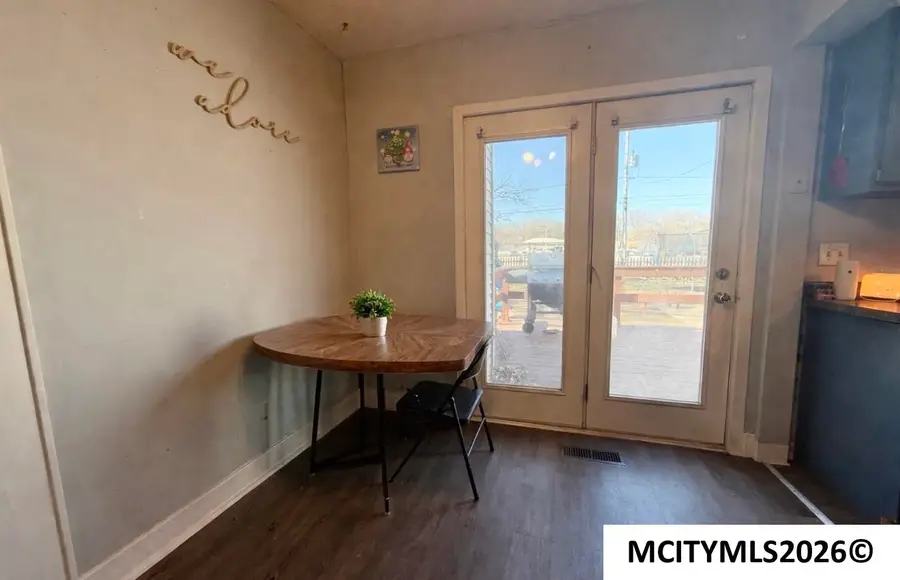 606 11TH NE, Mason City, IA 50401 - #3