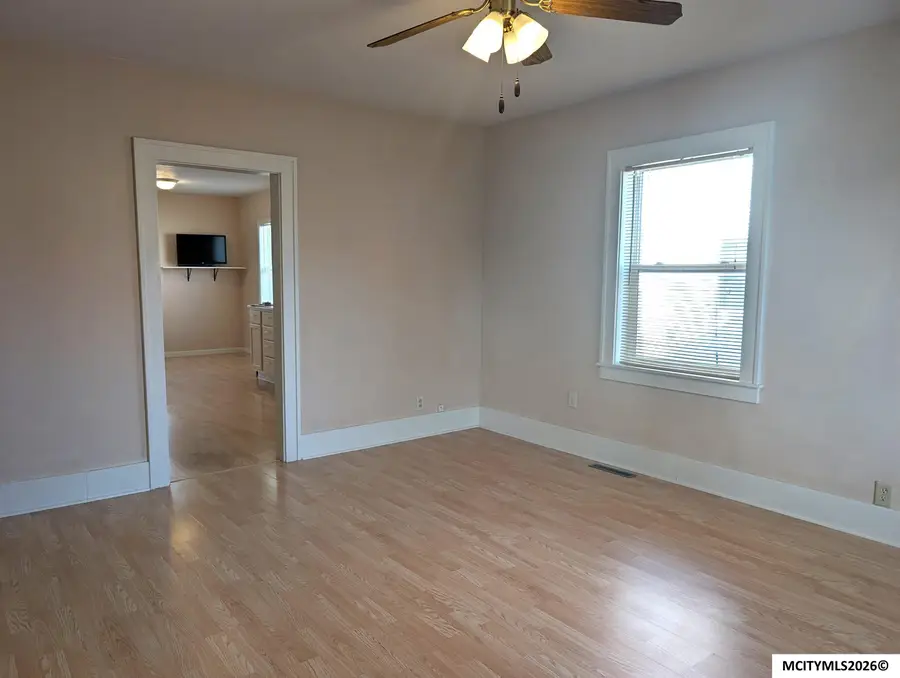 832 9th NE, Mason City, IA 50401 - #2