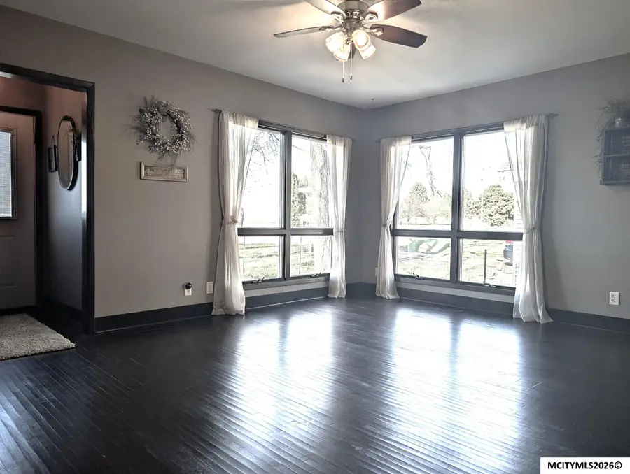 1219 12th NW, Mason City, IA 50401 - #2