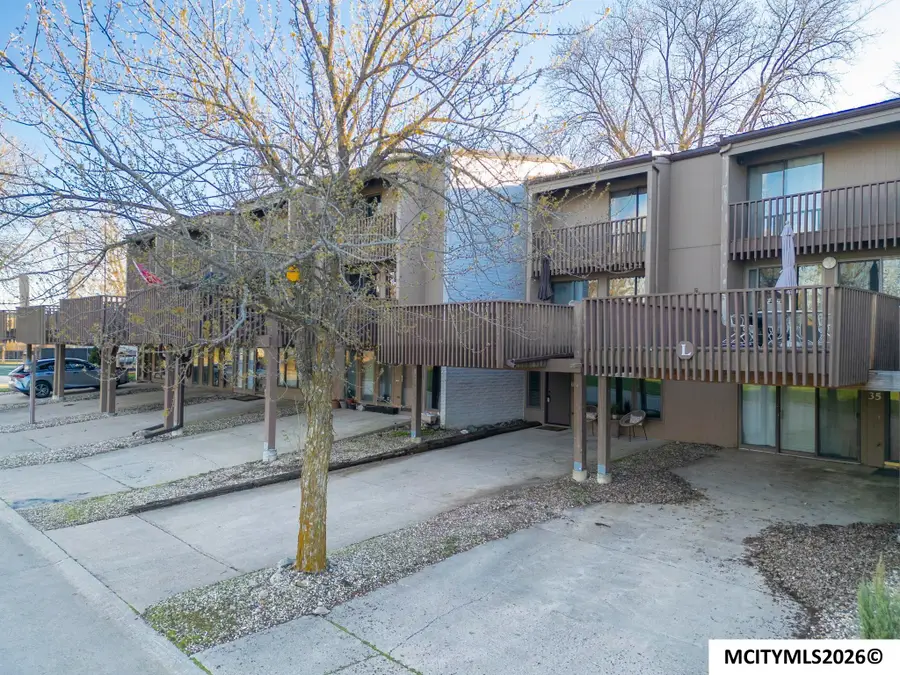 2700 N Shore Dr  L-34, Clear Lake, IA 50428 - #3