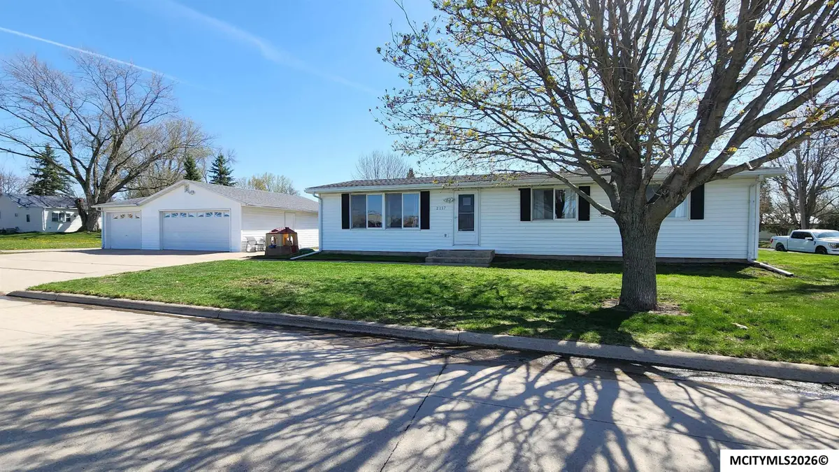 2117 S McKinley, Mason City, IA 50401 - #1