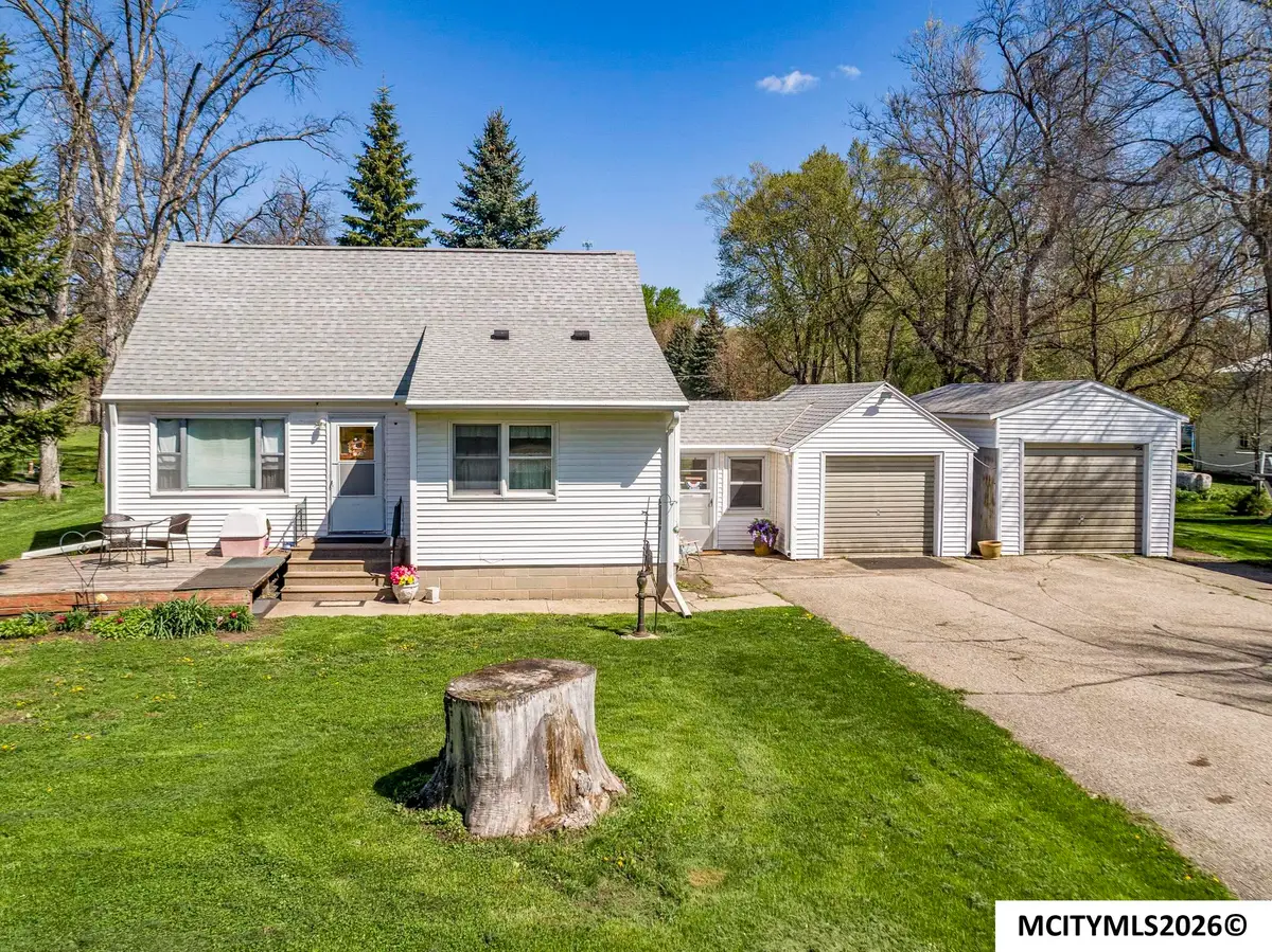 15420 300TH CT, Mason City, IA 50401 - #1