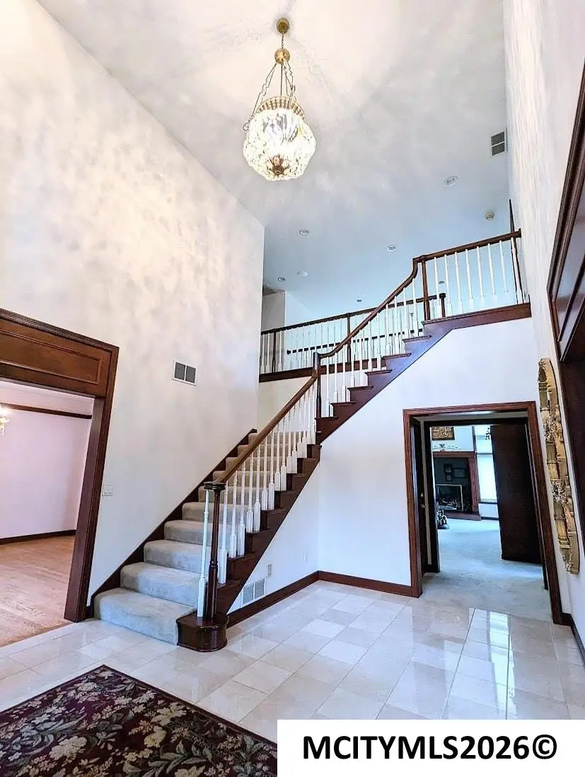2 Deer Creek Ct, Mason City, IA 50401 - #3