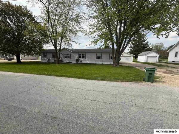310 Bickford St, DUMONT, IA 50625
