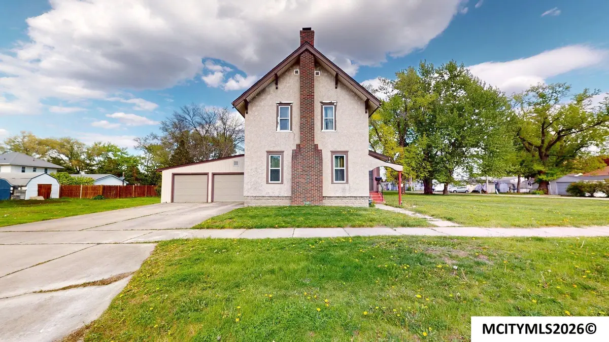 1523 N Monroe, Mason City, IA 50401 - #1