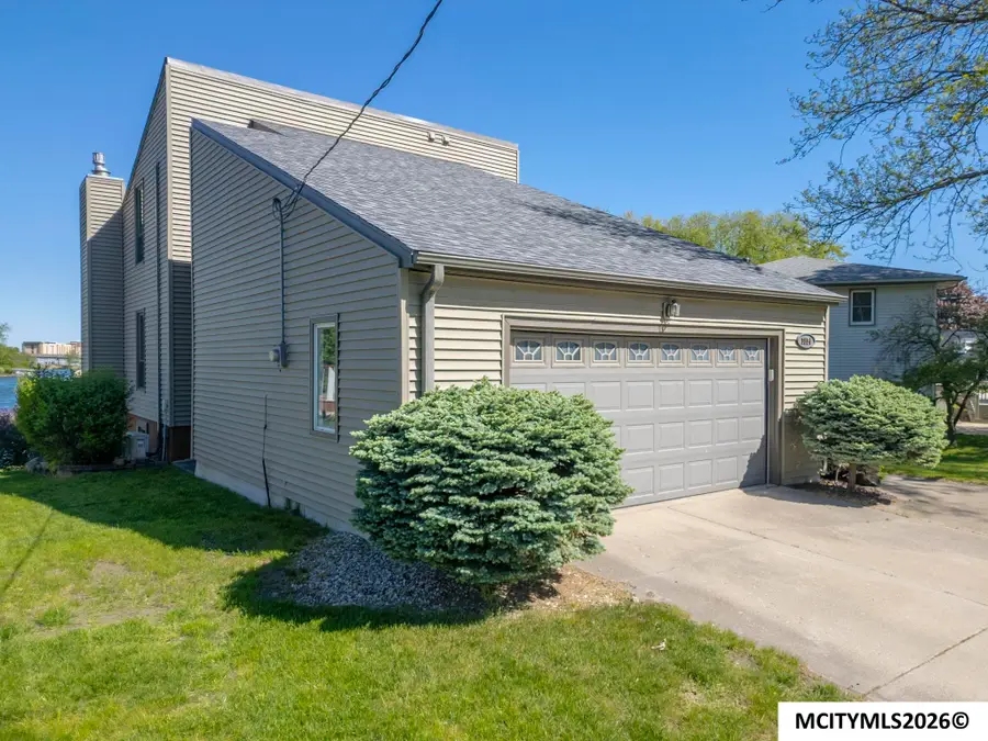1814 Springview Dr, Mason City, IA 50401 - #2