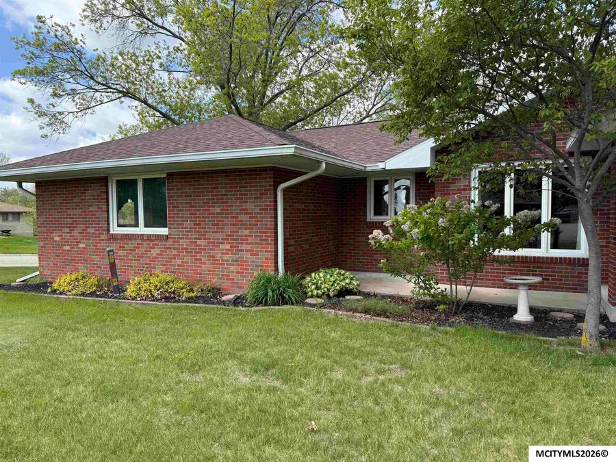 311 Orchard Dr, Marshalltown, IA 50158 - #3