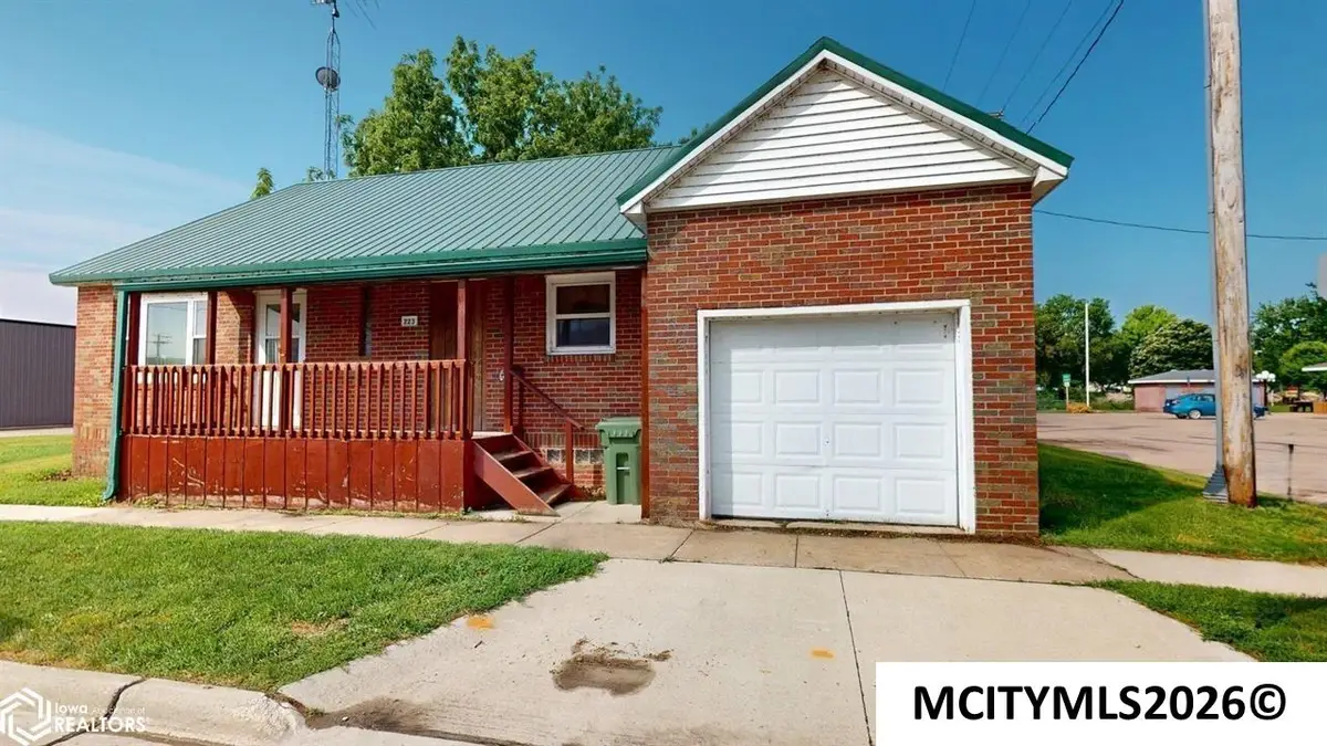 223 N 1st St, Greene, IA 50636 - #1