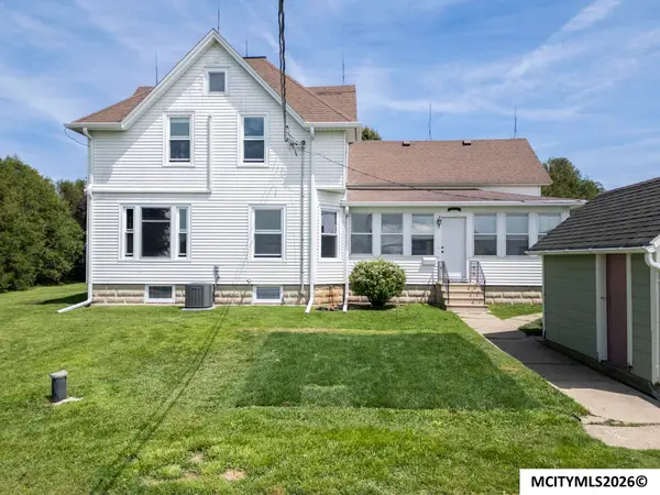 1710 230th St, ROCKFORD, IA 50468