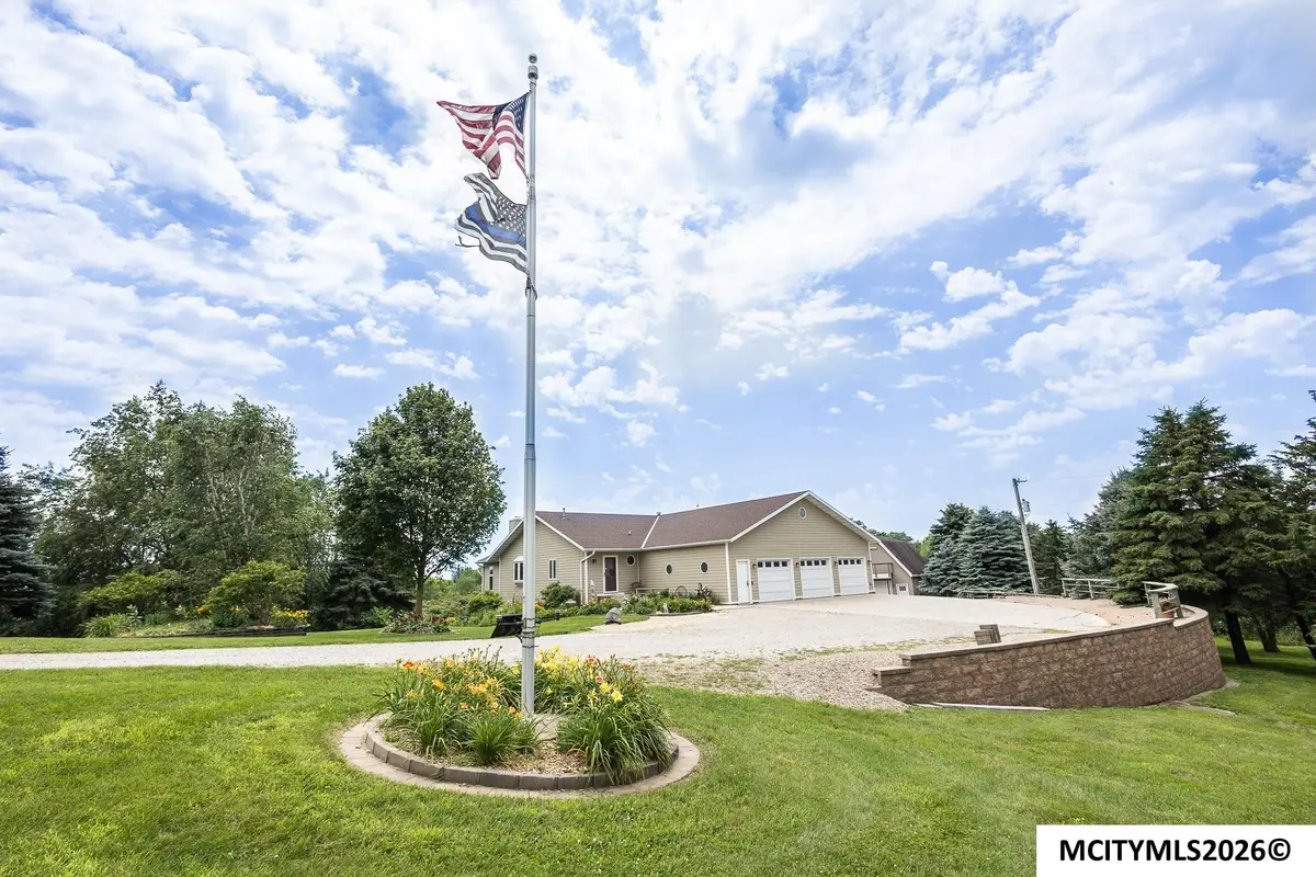 4055A 235th St, Clear Lake, IA 50428 - #1