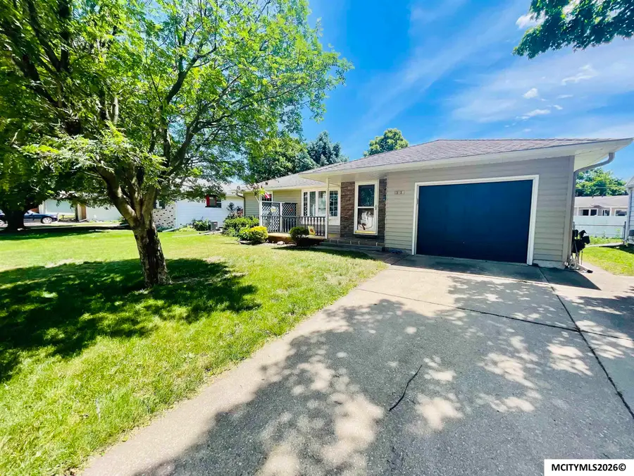 403 22nd St SW, Mason City, IA 50401 - #2