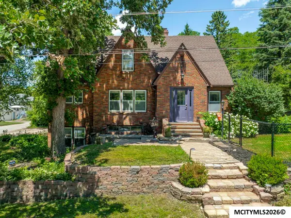 636 2nd NE, MASON CITY, IA 50401