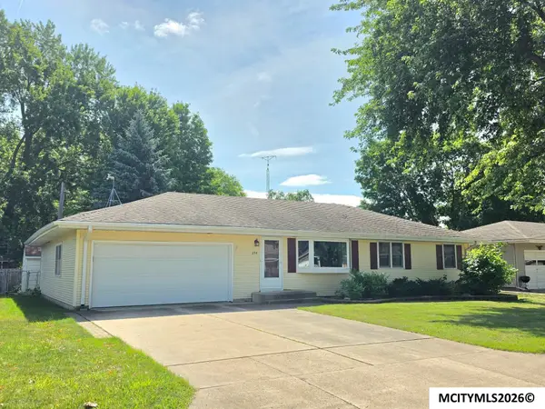 254 Parkridge Drive, MASON CITY, IA 50401