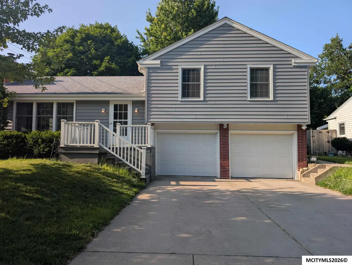 1303 2nd NW, Mason City, IA 50401 - #1