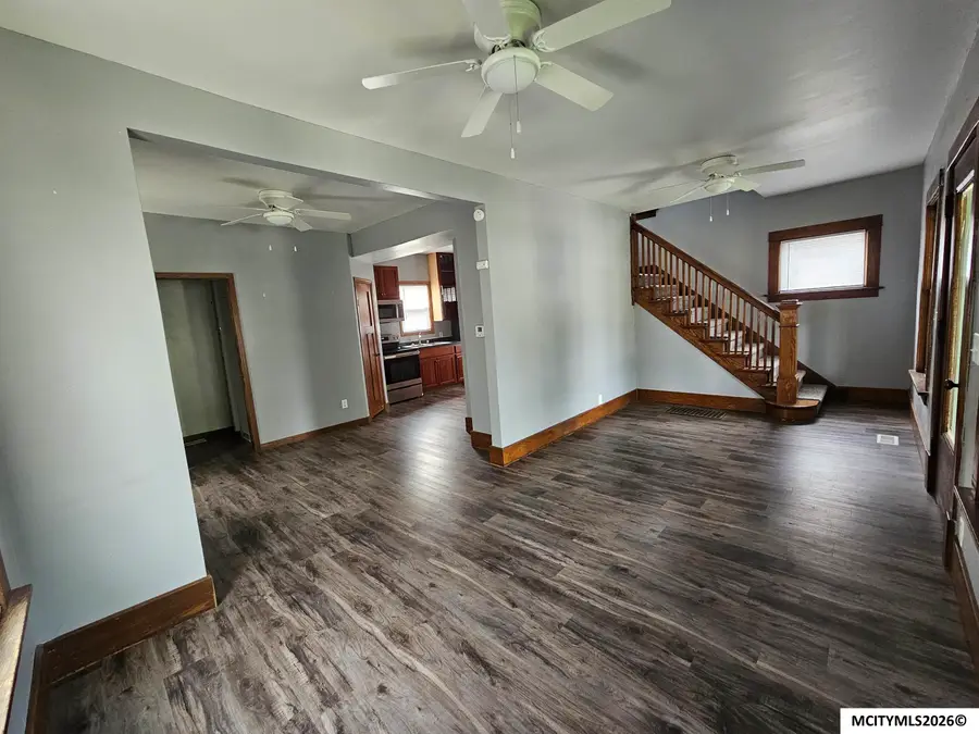 215 S Louisiana Avenue, Mason City, IA 50401 - #2