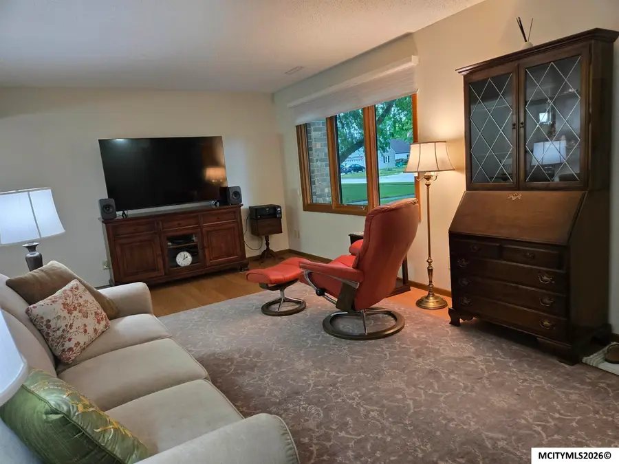 3409 Brandywine Rd, Mason City, IA 50401 - #2
