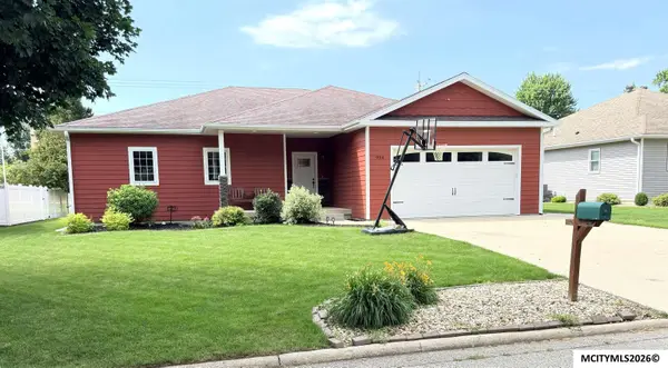 904 Poplar St, OSAGE, IA 50461