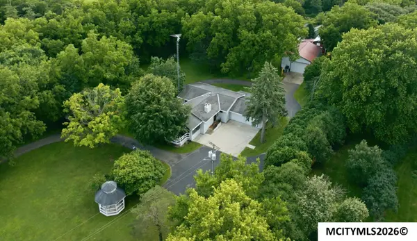 20722 Poplar Ave, MASON CITY, IA 50401