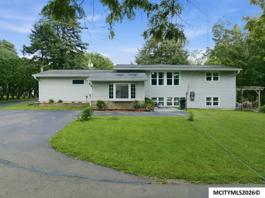 20722 Poplar Ave, Mason City, IA 50401 - #3