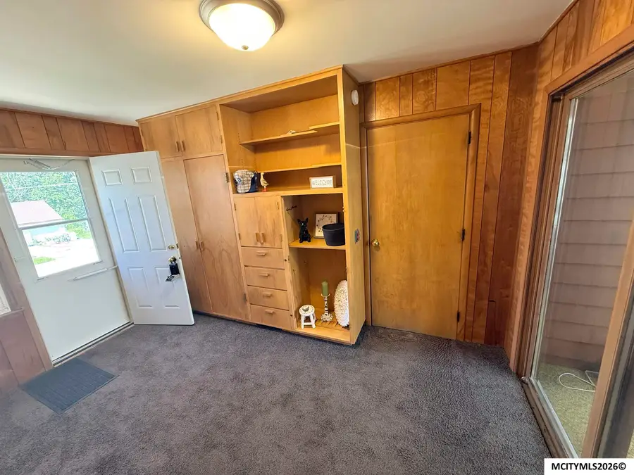 605 N 8th St, Forest City, IA 50436 - #2
