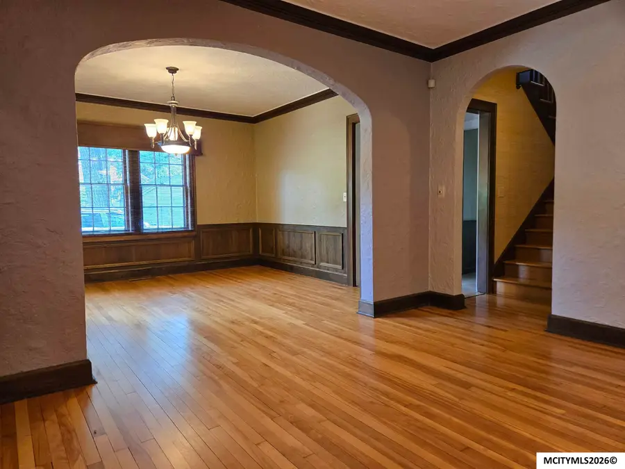 76 N Crescent Drive, Mason City, IA 50401 - #3