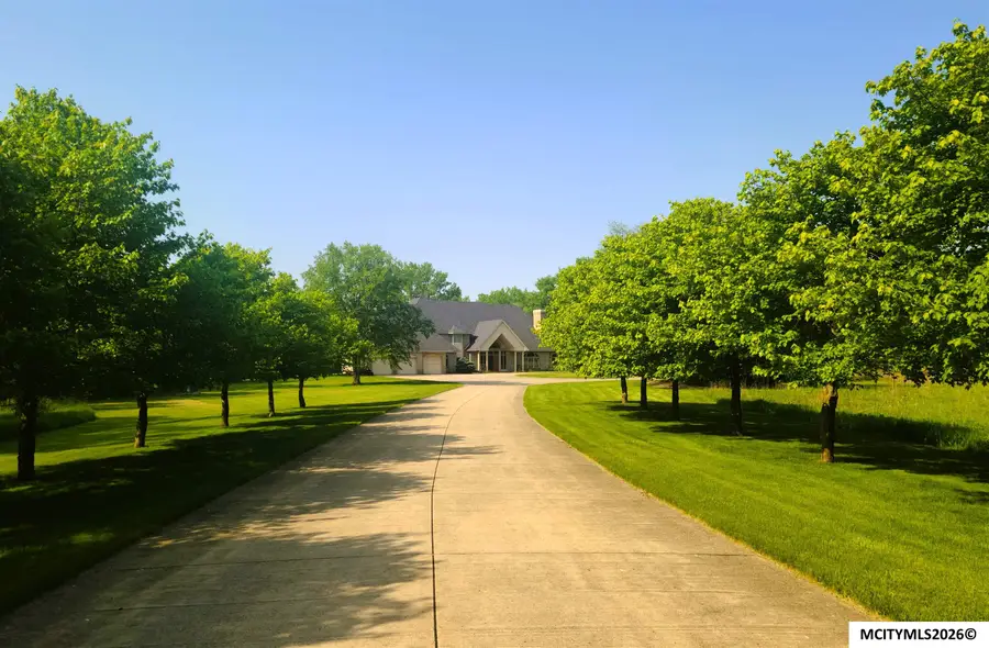 1881 12th NE, Mason City, IA 50401 - #3