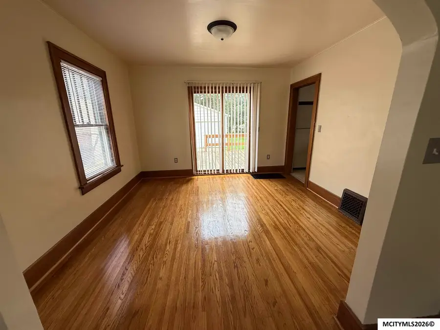 921 N Jackson, Mason City, IA 50401 - #3