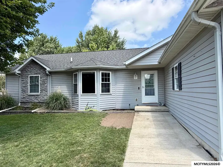 260 E Henschen, Garner, IA 50438 - #3