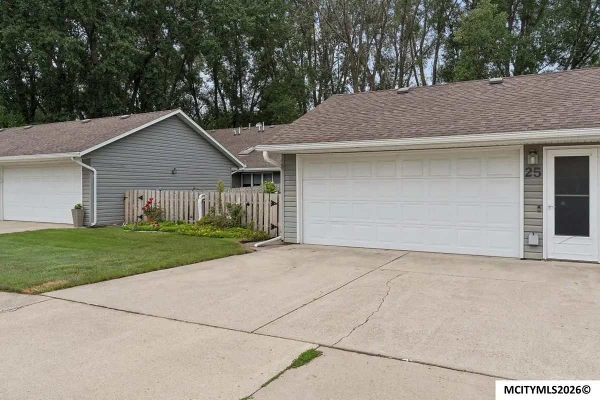 380 S Yorktown Pike #25, Mason City, IA 50401 - #1