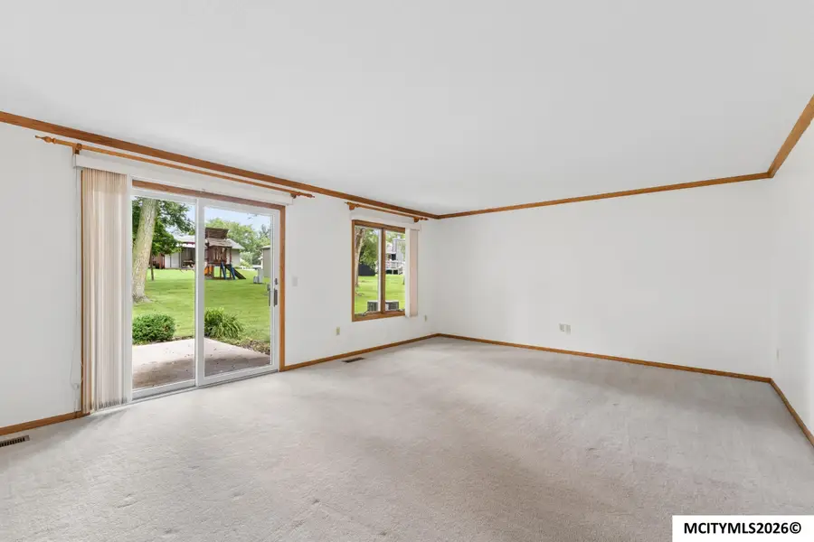 380 S Yorktown Pike #25, Mason City, IA 50401 - #3
