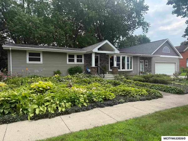 405 S Carolina, MASON CITY, IA 50401