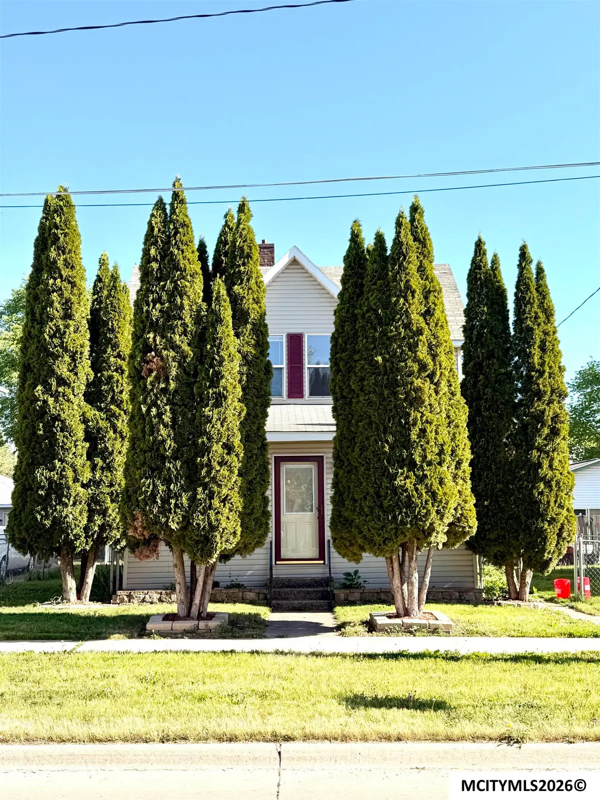 212 12th NW, Mason City, IA 50401 - #1