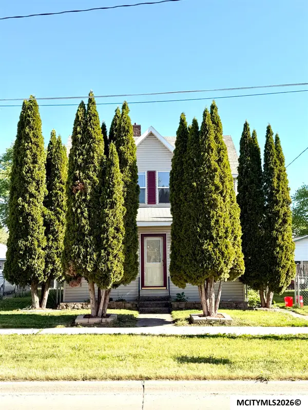 212 12th NW, MASON CITY, IA 50401