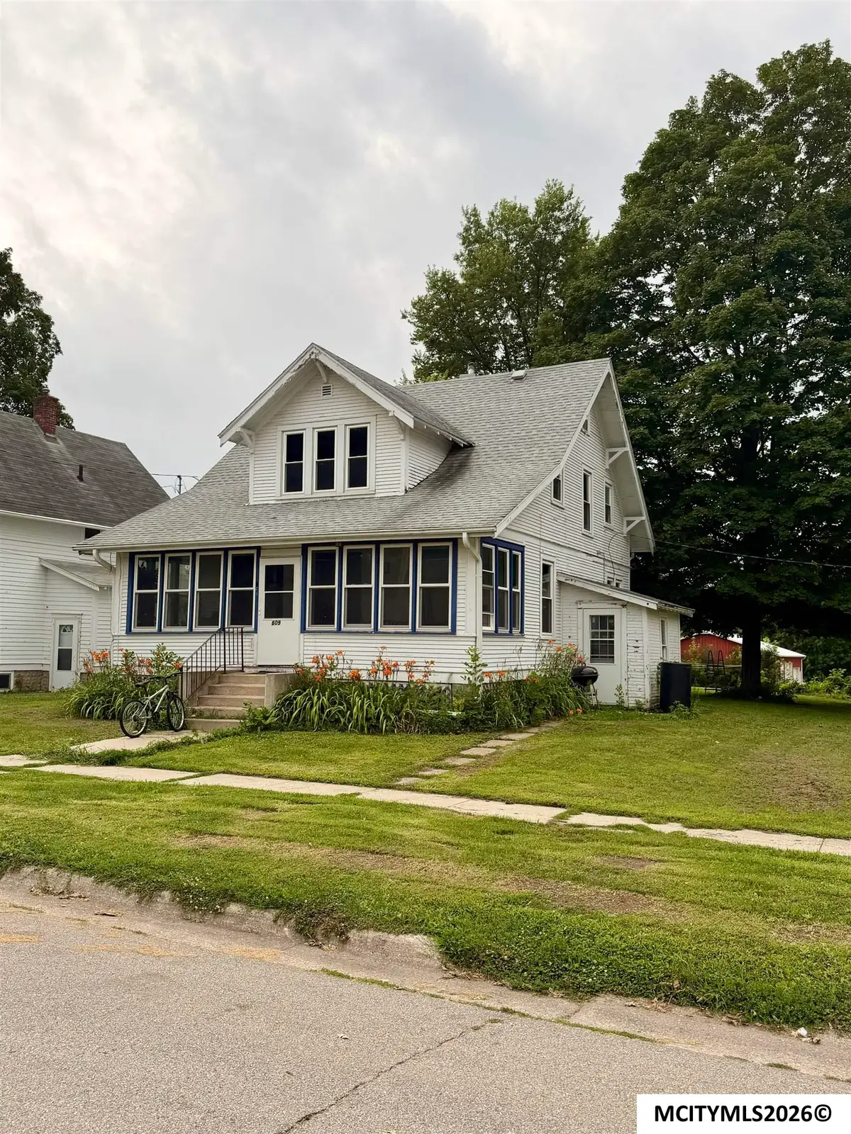 809 N 9th St, Mason City, IA 50401 - #1