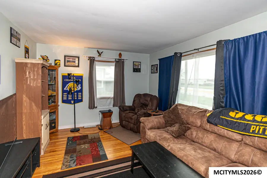 21 19th SE, Mason City, IA 50401 - #2