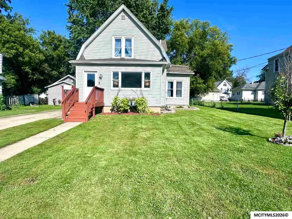 915 N Jefferson Ave, MASON CITY, IA 50401