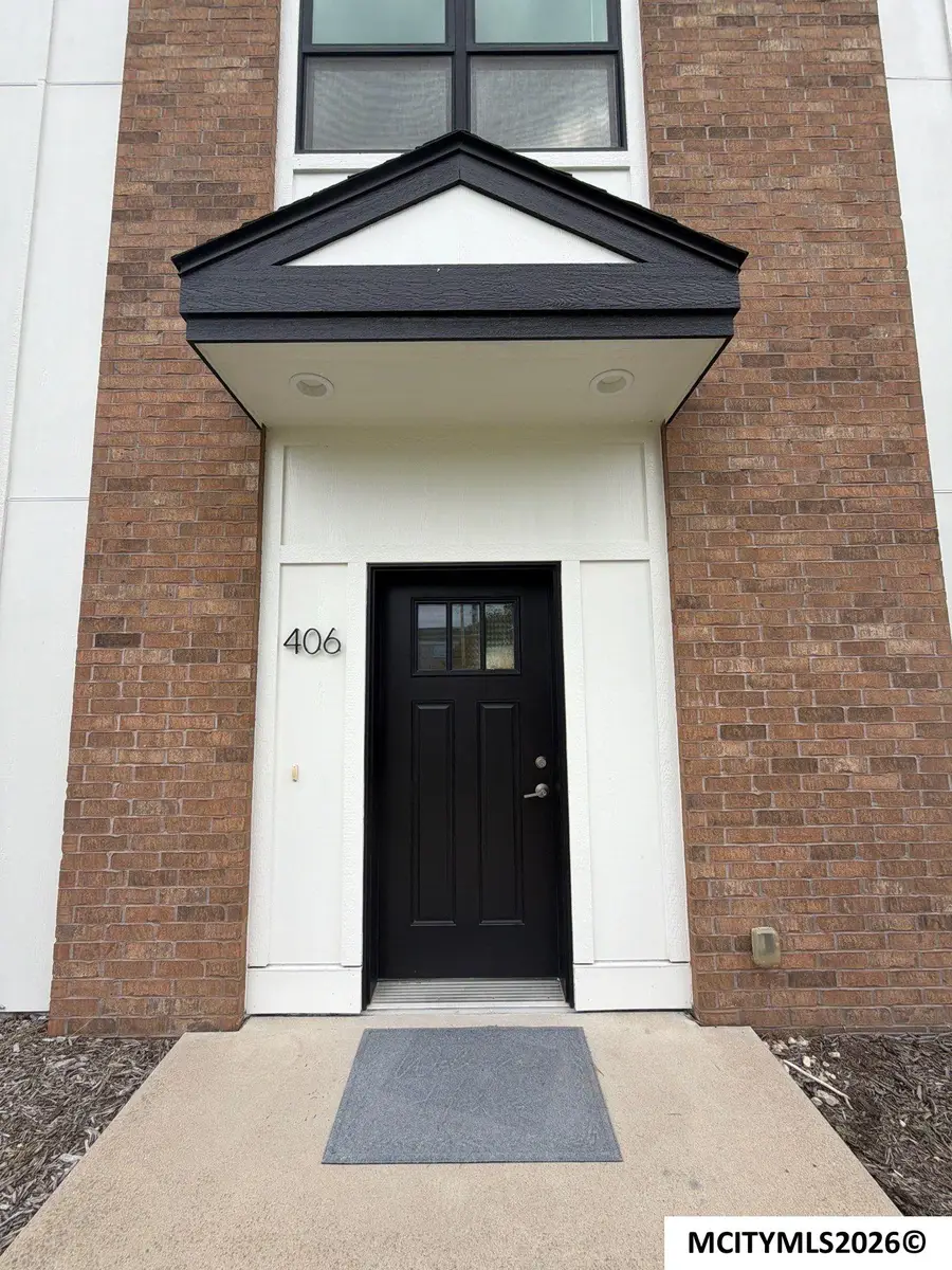 406 4th St SW, Mason City, IA 50401 - #2