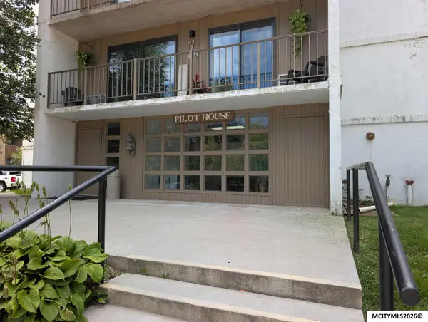 2700 N Shore DR, CLEAR LAKE, IA 50428