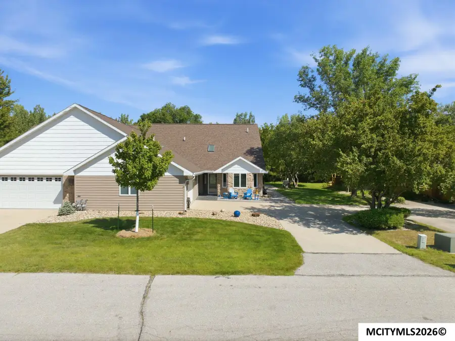 2010 Hunters Ridge Dr, Mason City, IA 50401 - #3