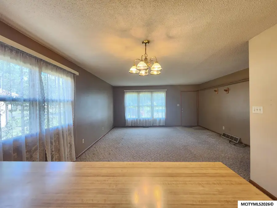 408 26th SW, Mason City, IA 50401 - #2