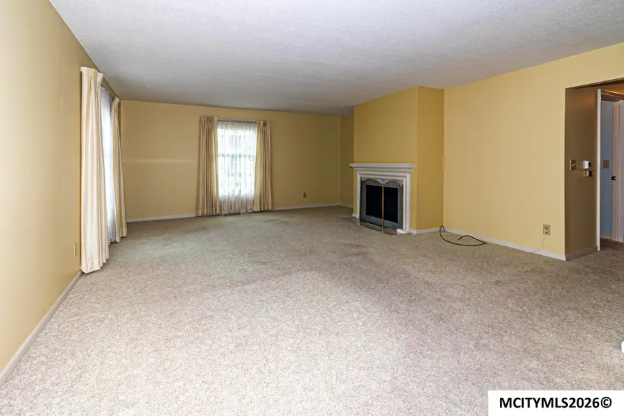 507 S Tennessee Pl #B-201, Mason City, IA 50401 - #2