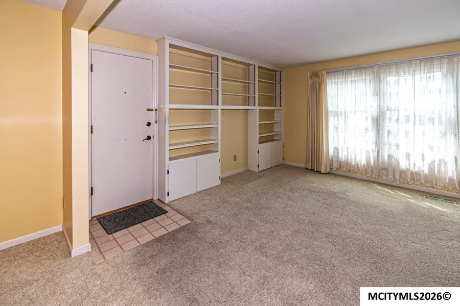 507 S Tennessee Pl #B-201, Mason City, IA 50401 - #3