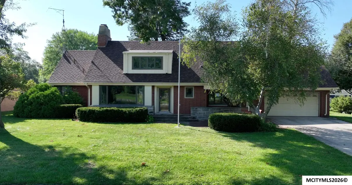 94 Brook Terrace, Mason City, IA 50401 - #1