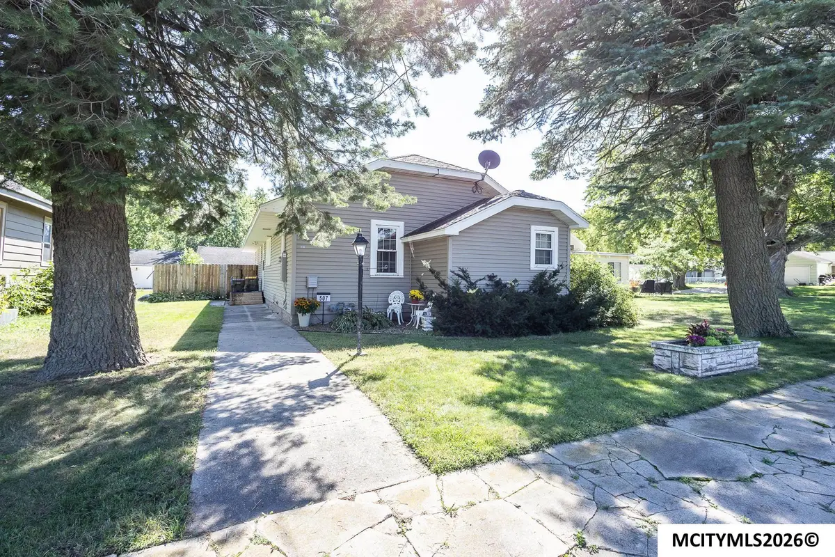 507 19th SE, Mason City, IA 50401 - #1