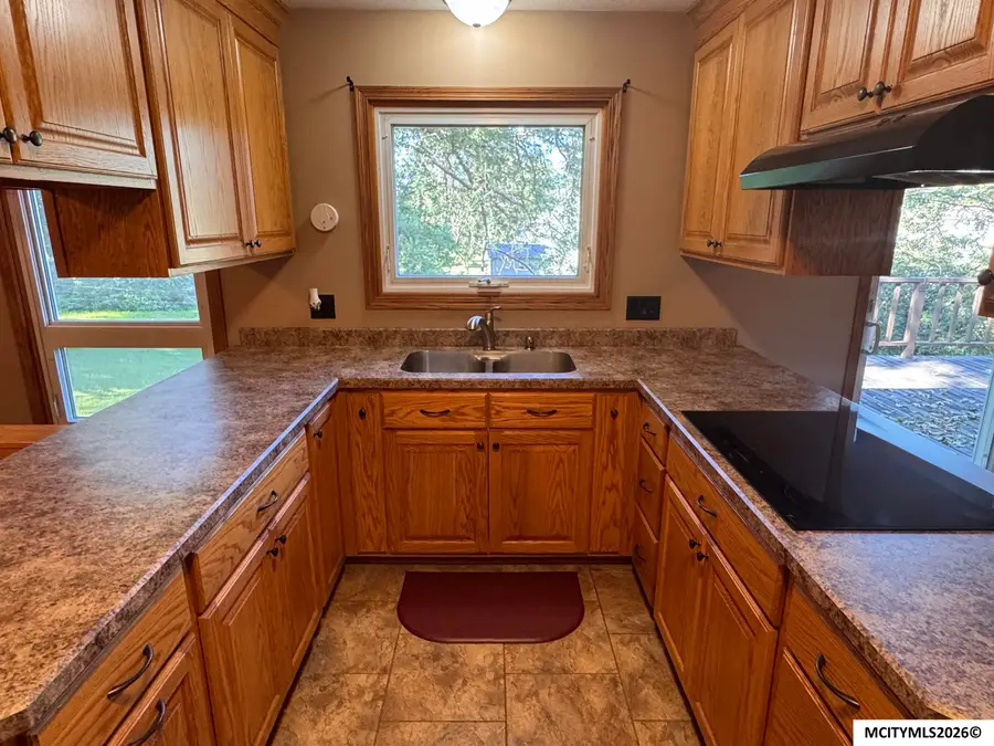 219 Madison St, Rockwell, IA 50469 - #2