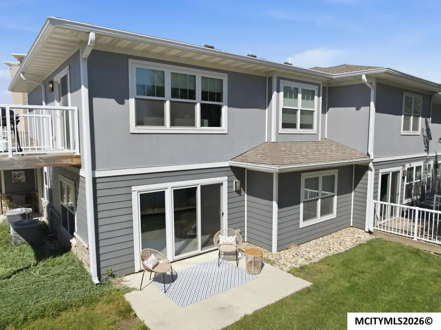 635 Briarstone Dr, Mason City, IA 50401 - #3