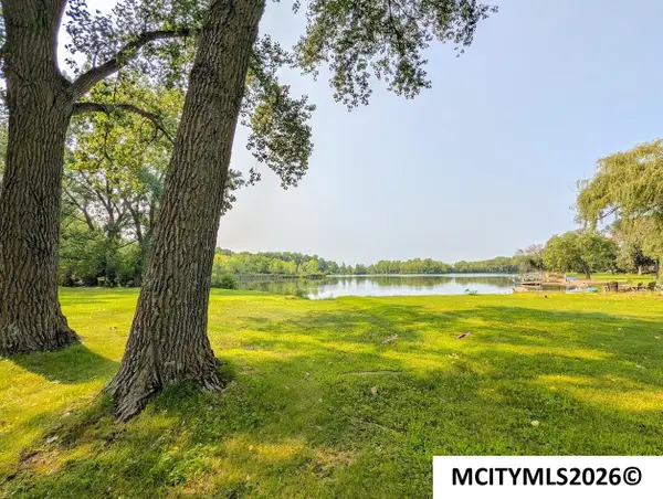 48 N Willowgreen Ct, MASON CITY, IA 50401