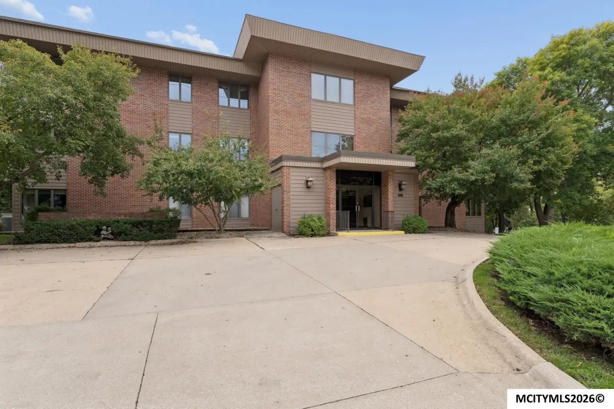 361 S Pennsylvania Ave, Mason City, IA 50401 - #1